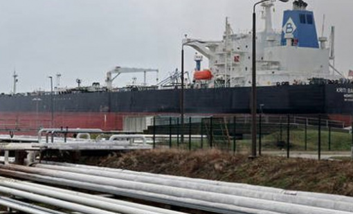 Nga: "Phương Tây vẫn tích cực mua dầu khí của chúng tôi"