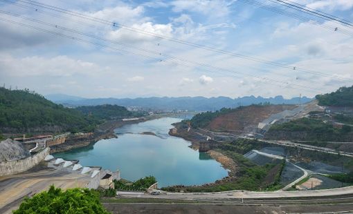 “Khai thác hết công suất, sau khoảng 12-13 ngày nữa, Thủy điện Hòa Bình sẽ về mực nước chết”