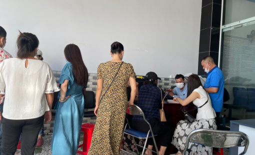 Thời "tiền mặt là vua" trên thị trường bất động sản