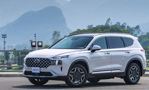 Hyundai Santa Fe Hybrid có gì để đấu với đối thủ Kia Sorento?