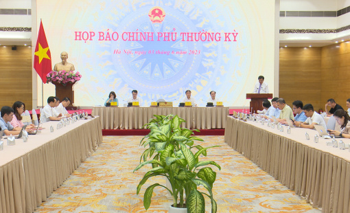 Thứ trưởng Bộ Xây dựng Nguyễn Văn Sinh: Sẽ thu hồi nhà ở xã hội bán không đúng đối tượng