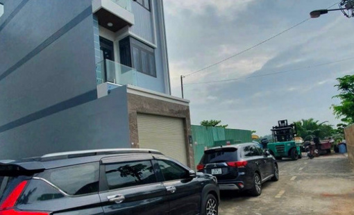 Nghịch cảnh mắc kẹt thanh khoản: Chủ nhà phố vẫn hét giá rất cao dù bán không được, người mua thì sợ 'hớ'