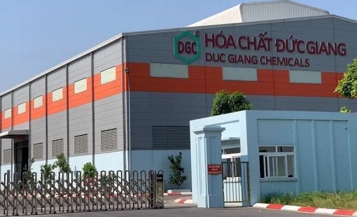 Tăng giá tháng thứ 4 liên tiếp, DGC vẫn nằm trong nhóm cổ phiếu yếu trên thị trường