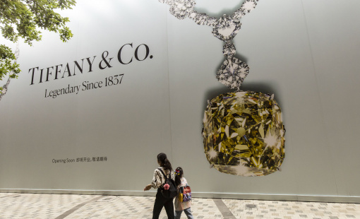 Ngành hàng xa xỉ thế giới khó khăn khi người Trung Quốc “thắt lưng buộc bụng”