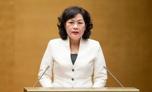 Đề xuất bổ sung nghiêm cấm nhờ người đứng tên hộ cổ phần tại ngân hàng