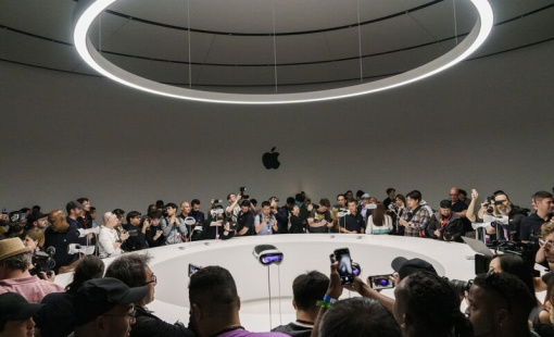 Điều gì khiến Apple vươn tới giá trị 3.000 tỷ USD?