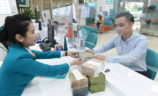 Chính phủ yêu cầu tiếp tục giảm lãi suất cho vay thêm 1,5 – 2%
