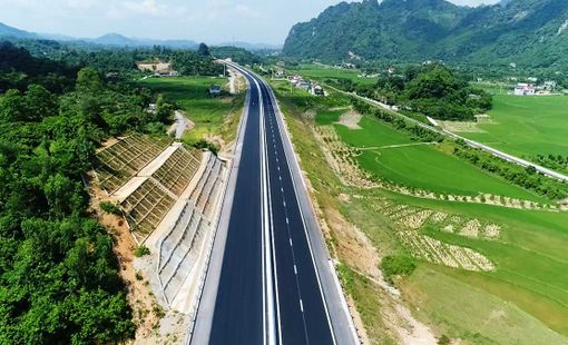Các dự án cao tốc trọng điểm quốc gia đang thi công ra sao?