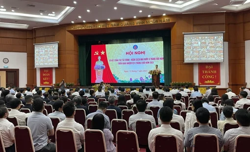 Nhiều yếu tố không thuận lợi, thu ngân sách nhà nước 6 tháng giảm mạnh