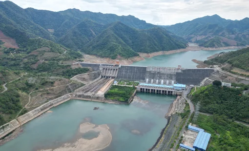 Kết quả kinh doanh ngành điện quý II/2023: Lợi nhuận “cạn” theo dòng nước