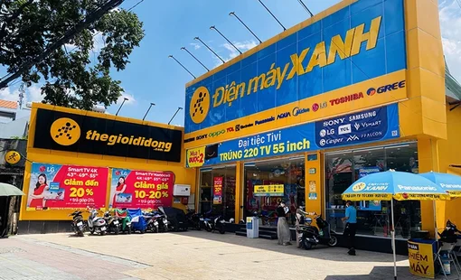 MWG: Doanh nửa đầu năm 2023 sụt giảm 20%, chuỗi Thế Giới Di Động tiếp tục bị Bách Hóa Xanh lấn lướt