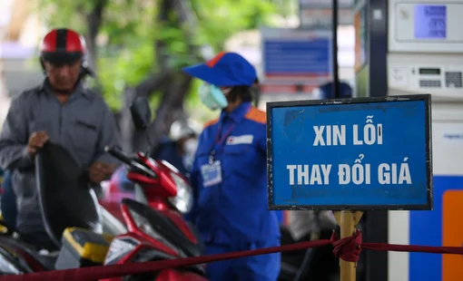 Giá xăng tiếp tục tăng mạnh, gần chạm ngưỡng 24.000/lít
