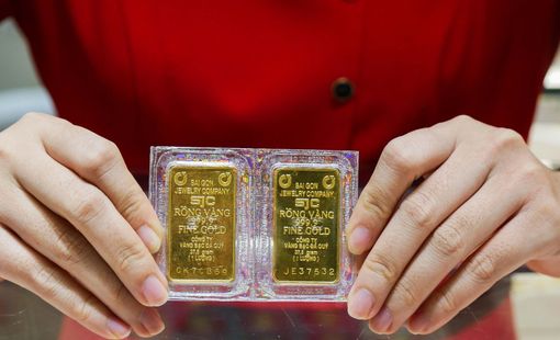 Giá vàng giảm nhẹ, tỷ giá USD/VND đi ngang bất chấp đồng USD đang mạnh lên