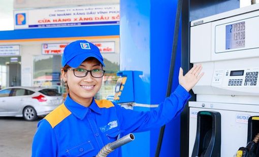 Lợi nhuận Petrolimex tăng gấp rưỡi năm 2023 dù doanh thu giảm 12%