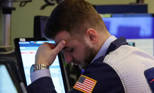 Chứng khoán Mỹ đồng loạt giảm điểm khi lợi suất trái phiếu Mỹ vượt mức 4%