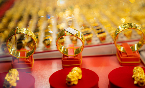 Giá vàng SJC tiếp tục giảm mạnh sau kỳ nghỉ lễ