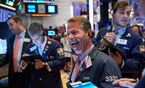 S&P 500 chính thức vượt đỉnh lịch sử