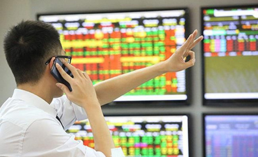 83.000 tỷ đồng 'tiền tươi' nằm chờ trên tài khoản của nhà đầu tư tại các công ty chứng khoán vào cuối quý 4, cao nhất trong gần hai năm