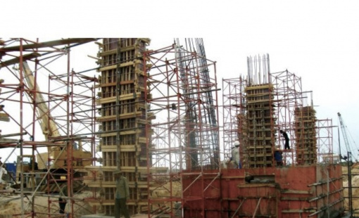 Doanh nghiệp bất động sản vẫn đang “khát tiền”