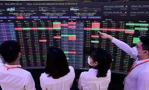 Loạt cổ phiếu sắp "xông đất" sàn chứng khoán đầu năm 2024