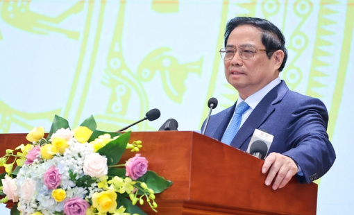 Thủ tướng: Không để Chính phủ bị động, bất ngờ về chính sách tiền tệ