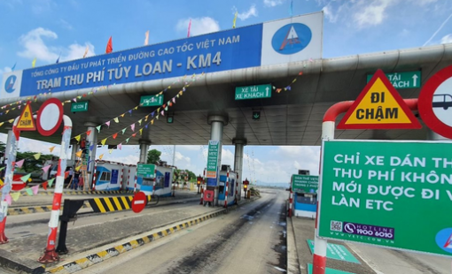Chính thức không cho phương tiện đi qua trạm thu phí nếu tài khoản không đủ tiền để thanh toán