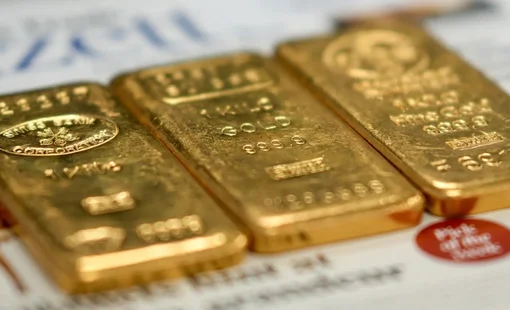 Giá vàng thế giới tiếp tục sụt giảm khi đồng USD vẫn mạnh lên