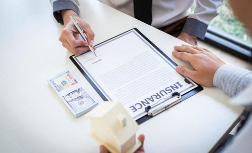 Vẫn còn hiện tượng khách hàng bị ép mua bảo hiểm khi vay vốn, Ngân hàng Nhà nước nói gì?