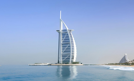 UAE: Hành trình từ sa mạc khô cằn đến đảo nhân tạo xa hoa nhất thế giới