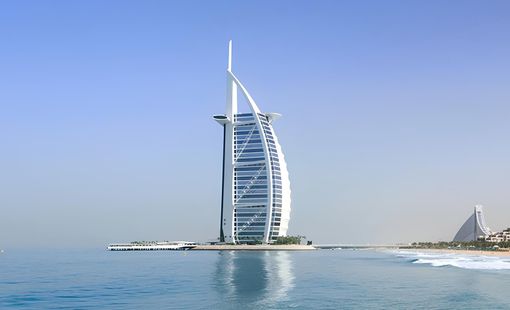 UAE: Hành trình từ sa mạc khô cằn đến đảo nhân tạo xa hoa nhất thế giới