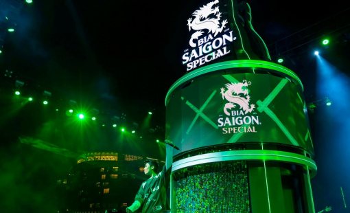 Hơn 1.000 người chúc mừng khoảnh khắc đầu tiên đặc biệt trong chương trình Special Night