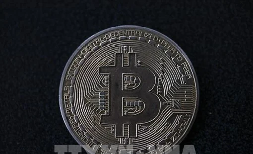 Đồng bitcoin lần đầu tiên vượt mức 81.000 USD