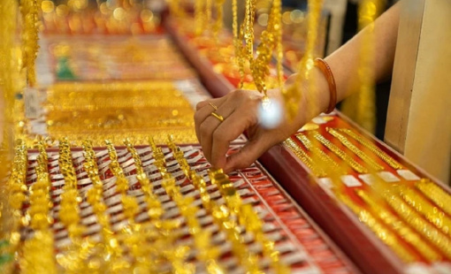 Giá vàng thế giới giảm xuống mức thấp nhất 2 tháng