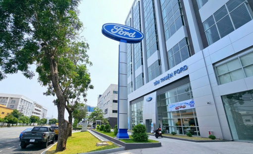 City Auto đồng loạt khai trương 3 showroom Ford mới