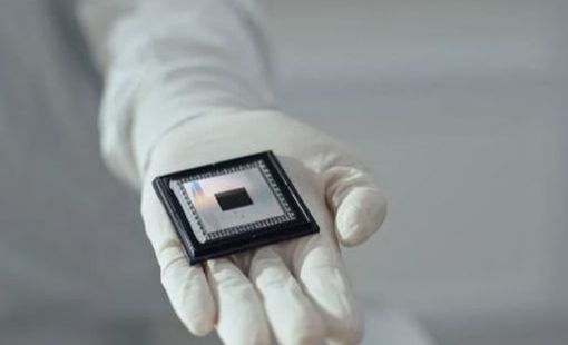 Google ra mắt siêu chip, chỉ mất 5 phút để giải được bài toán máy tính mất 10 triệu tỷ tỷ năm mới làm xong