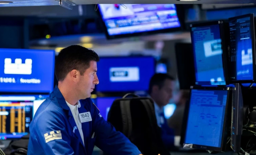 Chứng khoán Mỹ: Chỉ số Nasdaq lần đầu vượt mốc 20.000 điểm