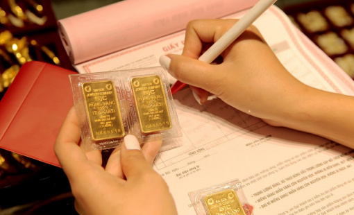 Giá vàng SJC đồng loạt đi ngang, tỷ giá USD quay đầu giảm