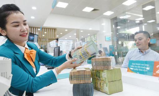 Kỳ vọng tín dụng bán lẻ bứt phá năm 2025