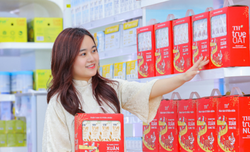 Món quà sức khỏe mùa Tết 2025: TH true NUT & TH true OAT với thông điệp Vị Hạnh Phúc - Xuân Sung Túc