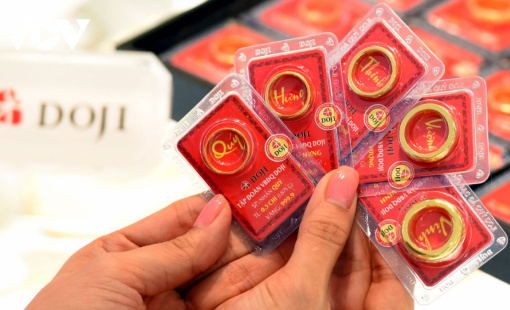 Giá vàng trong nước đi ngang