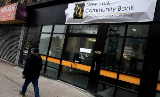 Một nhà băng có tài sản trị giá 100 tỷ USD đang 'run rẩy', ngành ngân hàng Mỹ lo sợ lịch sử khủng hoảng lặp lại sau chưa đầy 1 năm