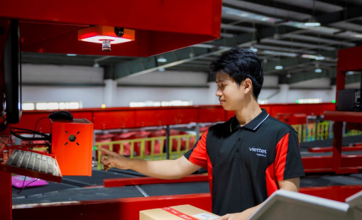 Cổ phiếu VTP (Viettel Post) tăng kịch biên độ trong phiên chào sàn HoSE