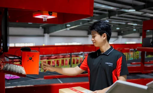 Cổ phiếu VTP (Viettel Post) tăng kịch biên độ trong phiên chào sàn HoSE