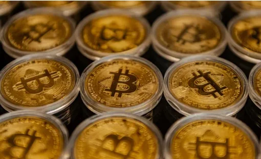 Bitcoin một lần nữa thể hiện “truyền thống” siêu biến động: Giá lên xuống như “tàu lượn siêu tốc”