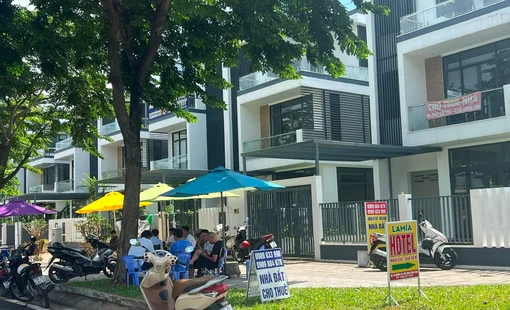 Chuyện khó hiểu: Một phân khúc bất động sản rất ít giao dịch nhưng giá vẫn "dựng đứng", hầu hết chạm mốc 30 tỉ đồng mỗi căn và chưa có dấu hiệu dừng lại