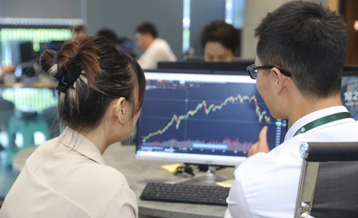 Một công ty chứng khoán nâng dự báo chỉ số VN-Index năm 2024 lên mức 1.360 điểm
