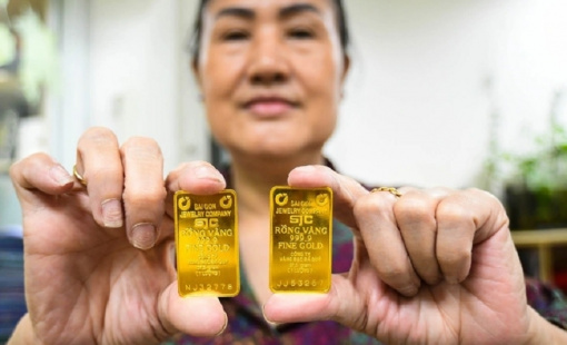 Giá vàng tăng giảm trái chiều