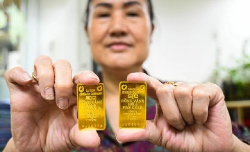 Giá vàng tăng giảm trái chiều