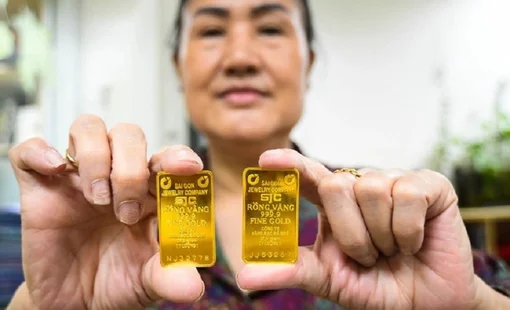 Giá vàng tăng giảm trái chiều