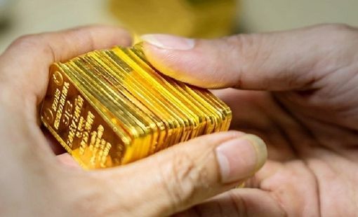 Giá vàng SJC đi xuống theo đà thế giới